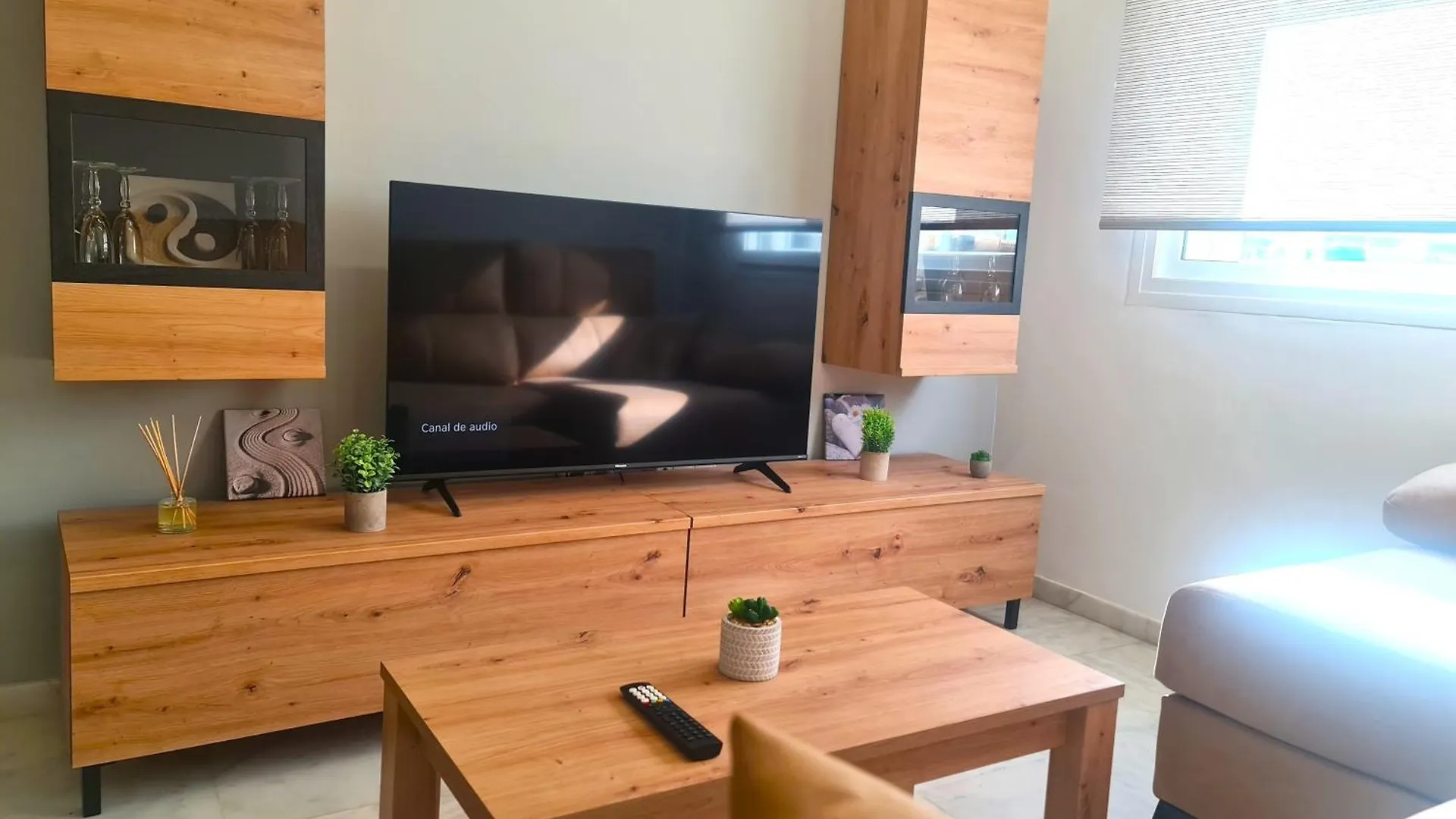 Ave Huelin 3Rooms Alojamiento Con Parking Y Ac Malaga Apartment