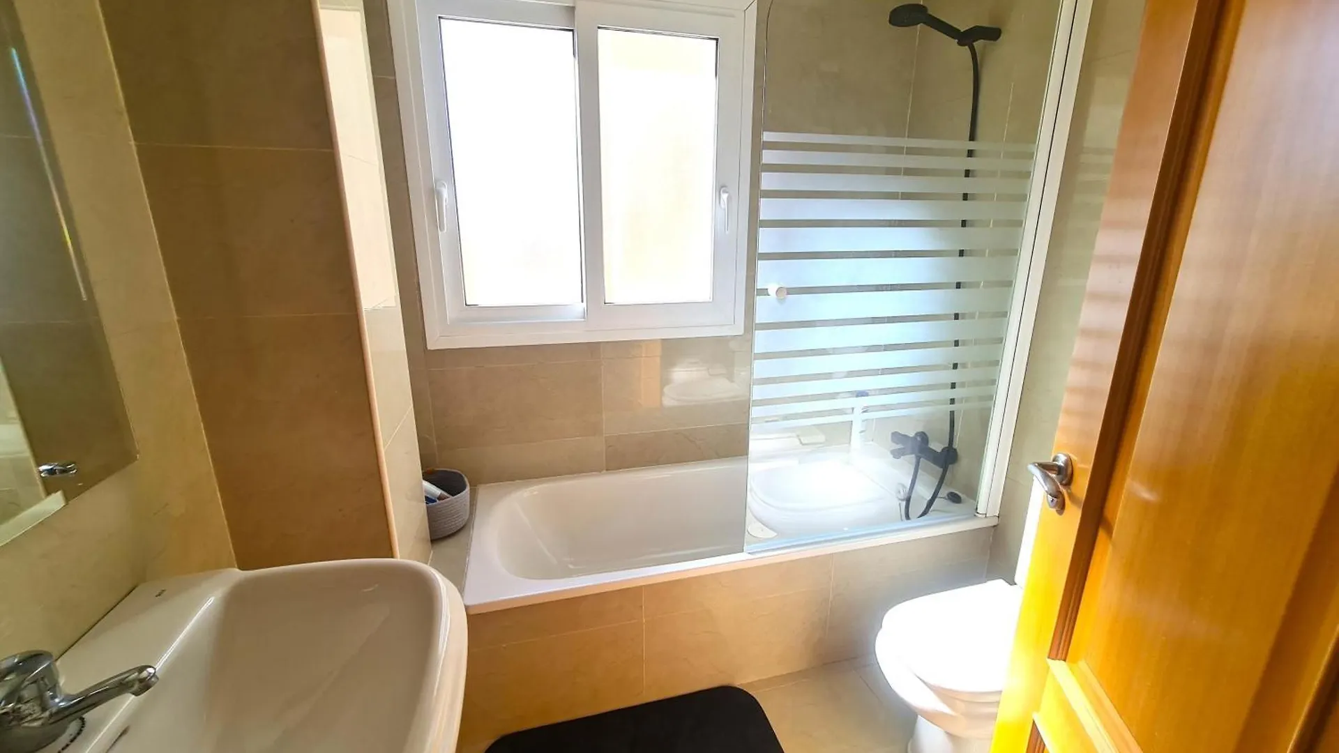 Apartment Ave Huelin 3Rooms Alojamiento Con Parking Y Ac Malaga